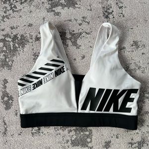 Nike Dri-Fit Sports Bra - size S